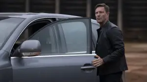 Backdrop to the movie "Chief of Station" #633206