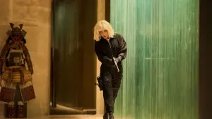 Backdrop to the movie "Canary Black" #622855