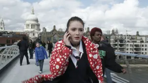 Backdrop to the movie "Ruby Red" #249349