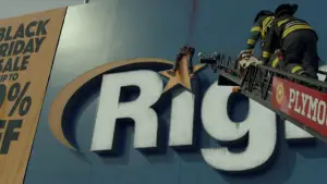 Backdrop to the movie "Thanksgiving" #655384