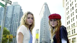 Backdrop to the movie "New York Minute" #297589