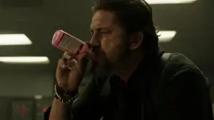 Backdrop to the movie "Den of Thieves" #622004