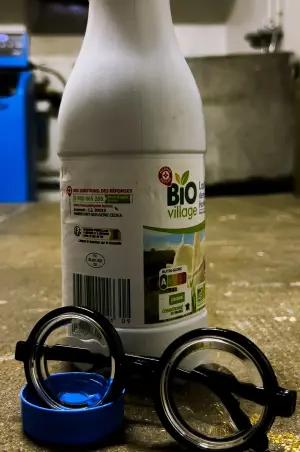 Poster to the movie "Les Anti-laits 2" #488203