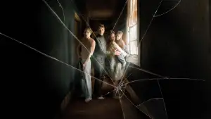Backdrop to the movie "Marrowbone" #869633