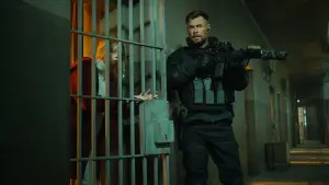 Backdrop to the movie "Extraction 2" #169673