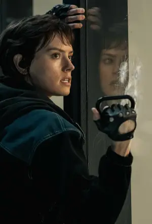 Poster to the movie "Cleaner" #524881