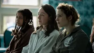 Backdrop to the movie "Motherland" #670906