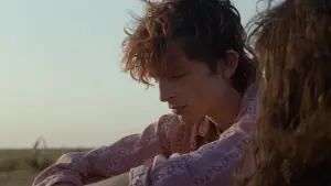 Backdrop to the movie "Bones and All" #811210