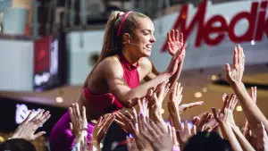 Backdrop to the movie "Sweat" #495886