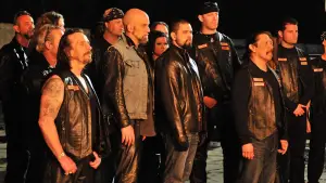 Backdrop to the movie "Recoil" #644592