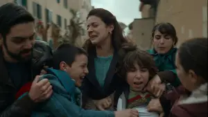 Backdrop to the movie "Familia" #737443