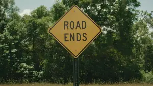 Backdrop to the movie "It Ends" #604369