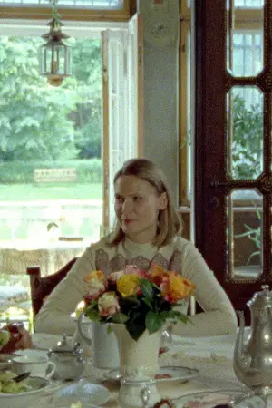 Poster to the movie "The Assistant" #544209