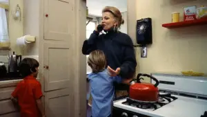 Backdrop to the movie "A Woman Under the Influence" #754140