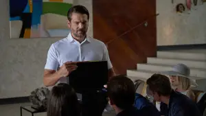 Backdrop to the movie "Mystery Island: Winner Takes All" #725863