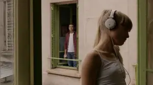 Backdrop to the movie "Love" #808645