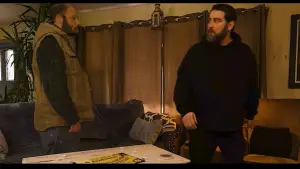 Backdrop to the movie "Walking Red Flag" #537477