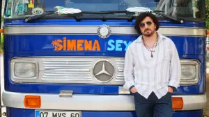 Backdrop to the movie "Tur Rehberi" #738622