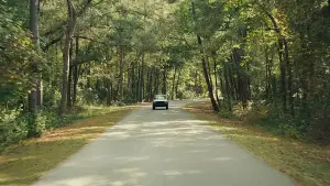 Backdrop to the movie "It Ends" #604381