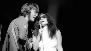 Backdrop to the movie "Power to the People: John & Yoko Live in NYC" #819299