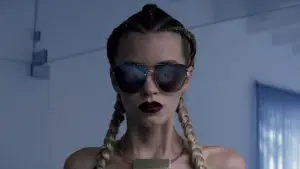 Backdrop to the movie "The Neon Demon" #715993