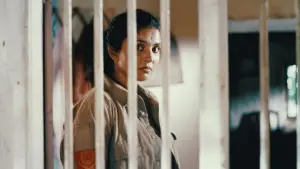 Backdrop to the movie "Between Arms" #561226