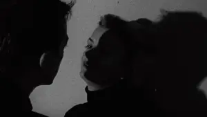 Backdrop to the movie "Following" #532847