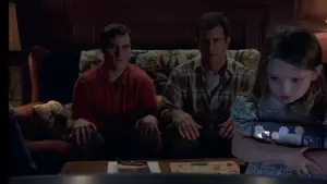 Backdrop to the movie "Signs" #670314