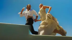 Backdrop to the movie "June and John" #633652