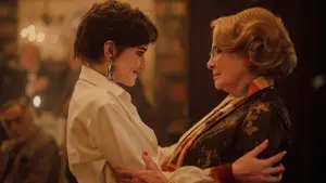 Backdrop to the movie "Apartment 7A" #641701