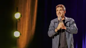 Backdrop to the movie "Mark Normand: None Too Pleased" #772606