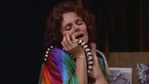 Backdrop to the movie "Fangs" #714615