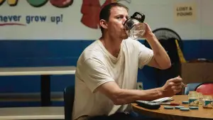 Backdrop to the movie "Roofman" #518106