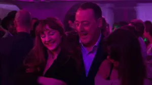 Backdrop to the movie "Family Heist" #499761