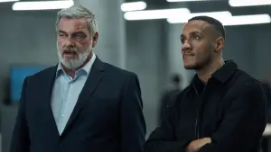 Backdrop to the movie "Canary Black" #622938