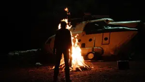 Backdrop to the movie "The Occupant" #585397