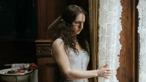 Backdrop to the movie "The Ugly Stepsister" #519239