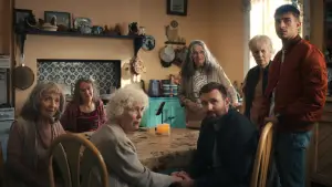 Backdrop to the movie "Four Mothers" #694078