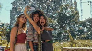 Backdrop to the movie "The Map That Leads to You" #577060