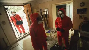 Backdrop to the movie "Solvent" #683401