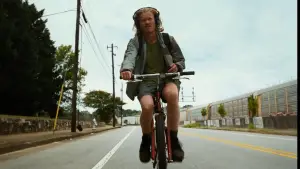 Backdrop to the movie "Bugonia" #511585