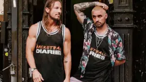 Backdrop to the movie "Bunny" #643752