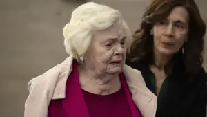 Backdrop to the movie "Eleanor the Great" #527596