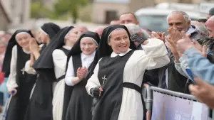 Backdrop to the movie "Oh My Goodness!" #190724