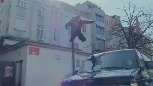 Backdrop to the movie "Shivaay" #449954