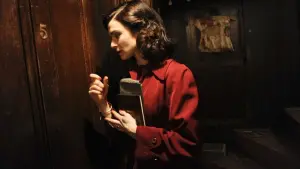 Backdrop to the movie "The Deep Blue Sea" #396765