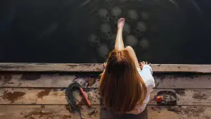 Backdrop to the movie "Bone Lake" #532146