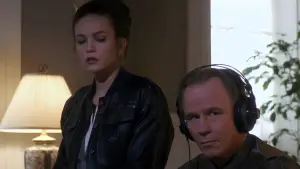 Backdrop to the movie "Knight Moves" #421381