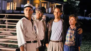 Backdrop to the movie "Field of Dreams" #719588