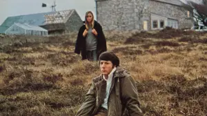 Backdrop to the movie "Straw Dogs" #727544